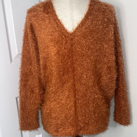 Jolie sweater size L NWT - Picture 5 of 7